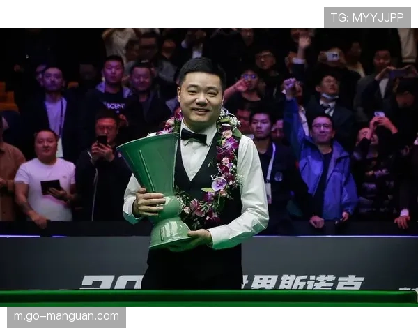 英锦赛纪念品销售火爆 特鲁姆普丁俊晖周边产品售罄